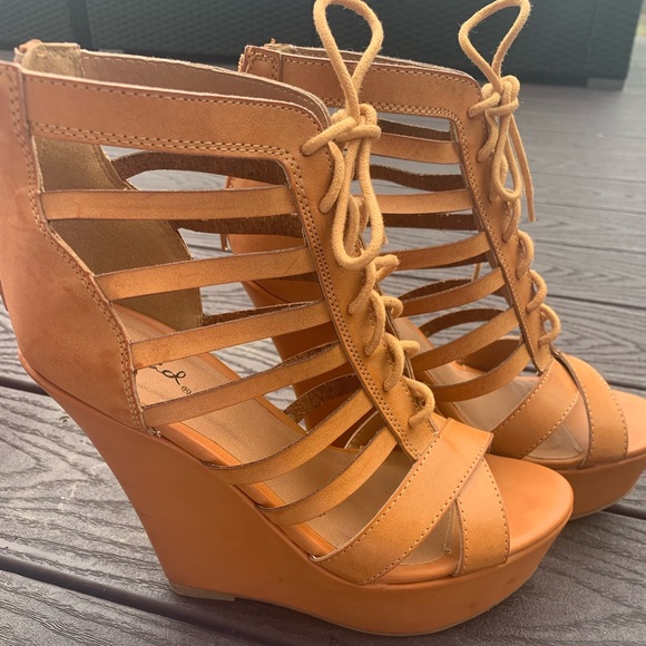 Qupid Shoes | Beautiful Tan Lace Up Wedge Sandals | Poshmark